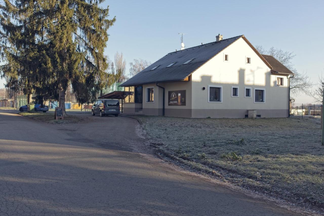 Penzion&Pizzerie U Massima Vyškov Exteriör bild